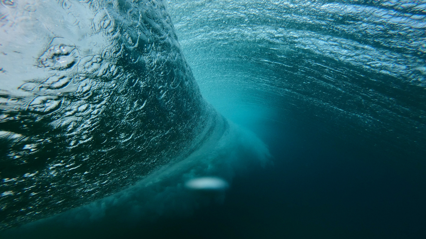 Underwater wave