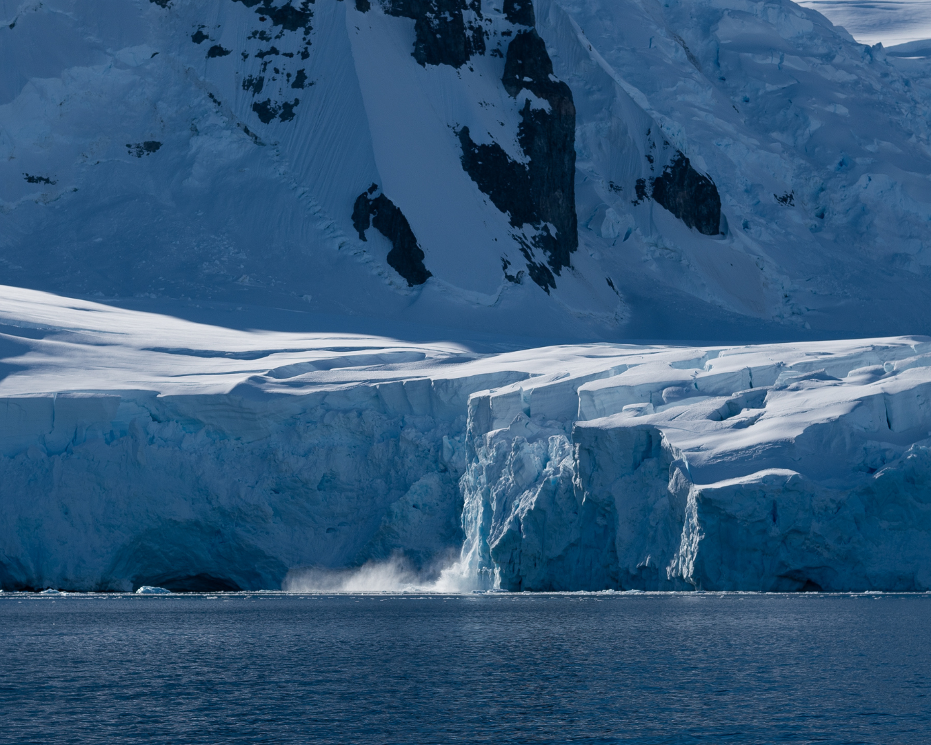 melting_ice_antarctica